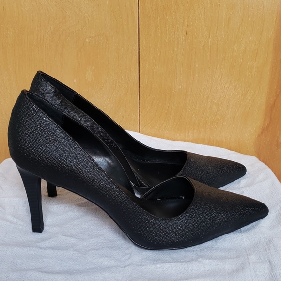 Calvin Klein Bellino Pumps NWOT | 8.5 | Black - Picture 4 of 10